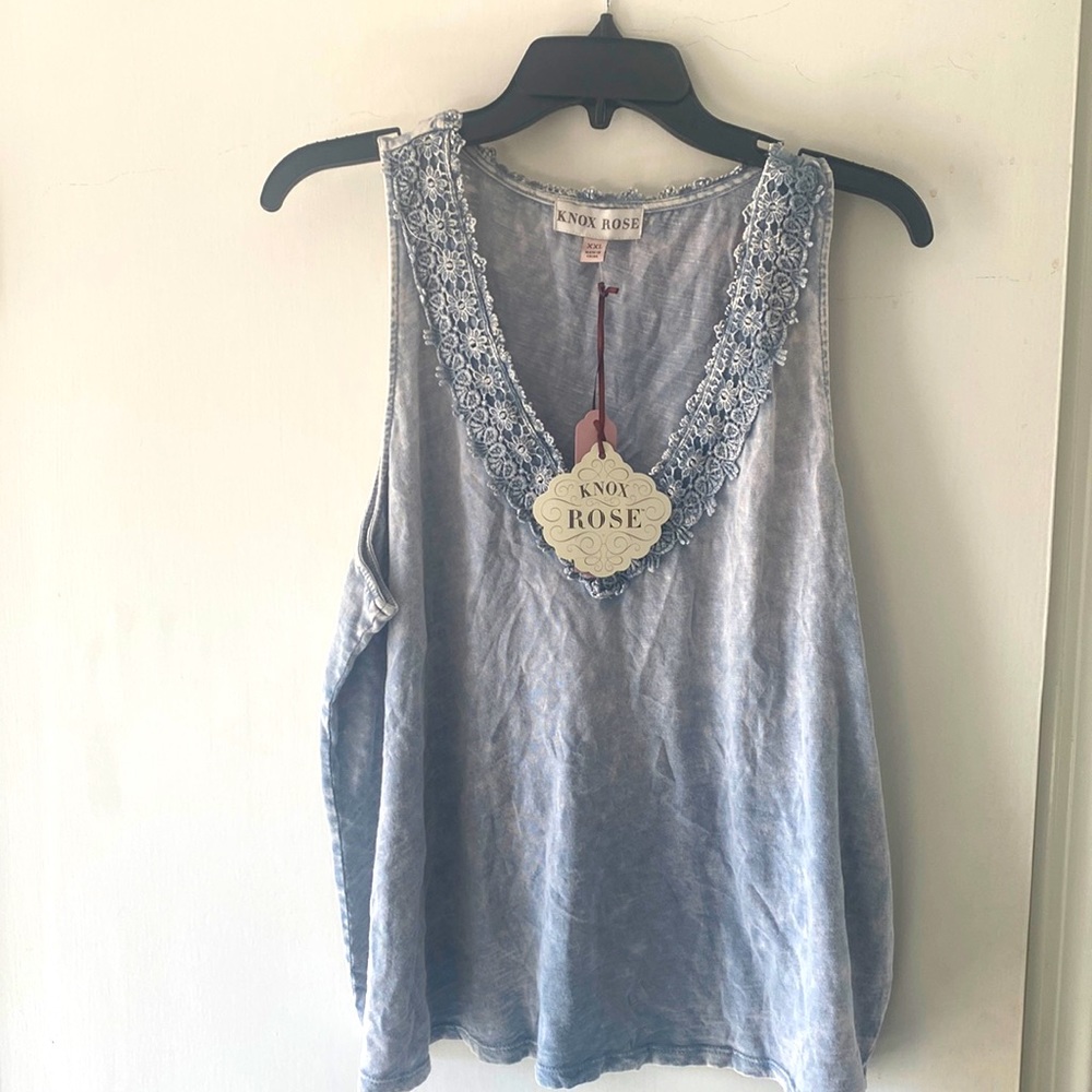 Knox Rose cropped tank top. NWT